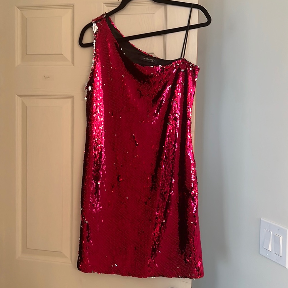 Elegant Red Sequin One-Shoulder Dress